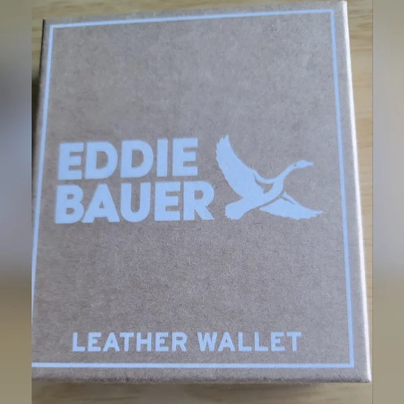 EDDIE BAUER Leather Bifold w/Money Clip Wallet.Nwt* - Picture 10 of 10
